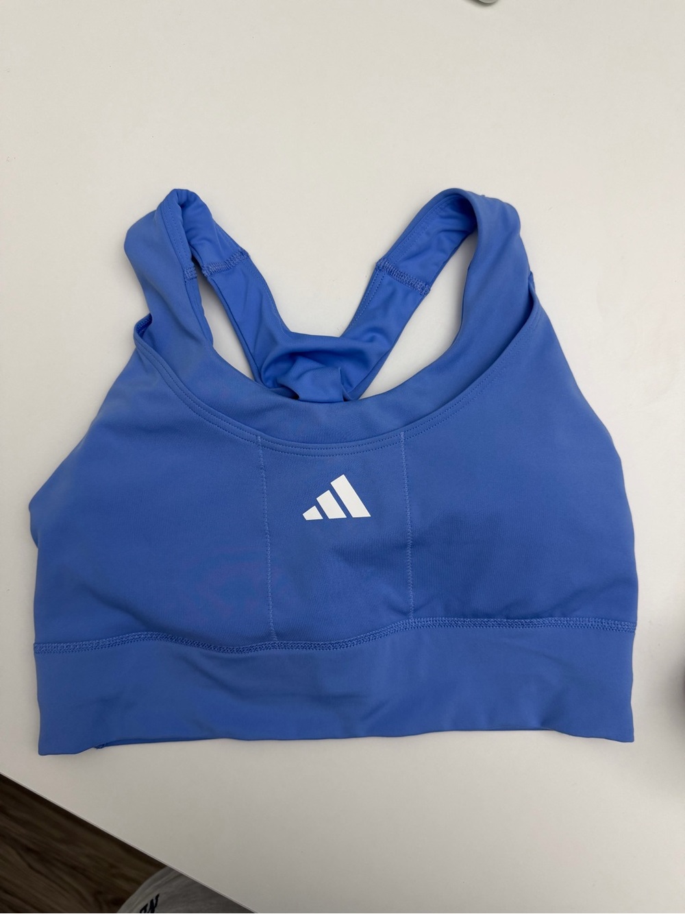 Adidas Run Pocket Medium Support Bra size small